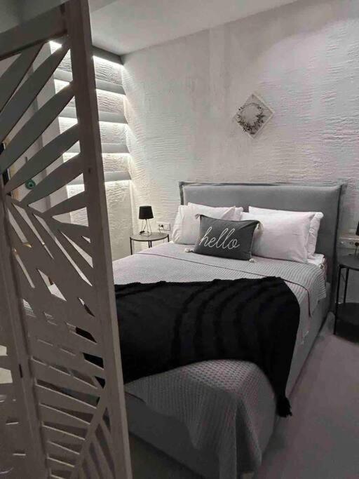 Antoniou Santorini Luxury Home Fira  Exterior foto